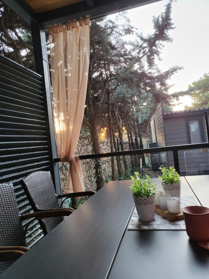 רוביני Mobile Home Kailani Nr 121, Camping Porton Biondi מראה חיצוני תמונה